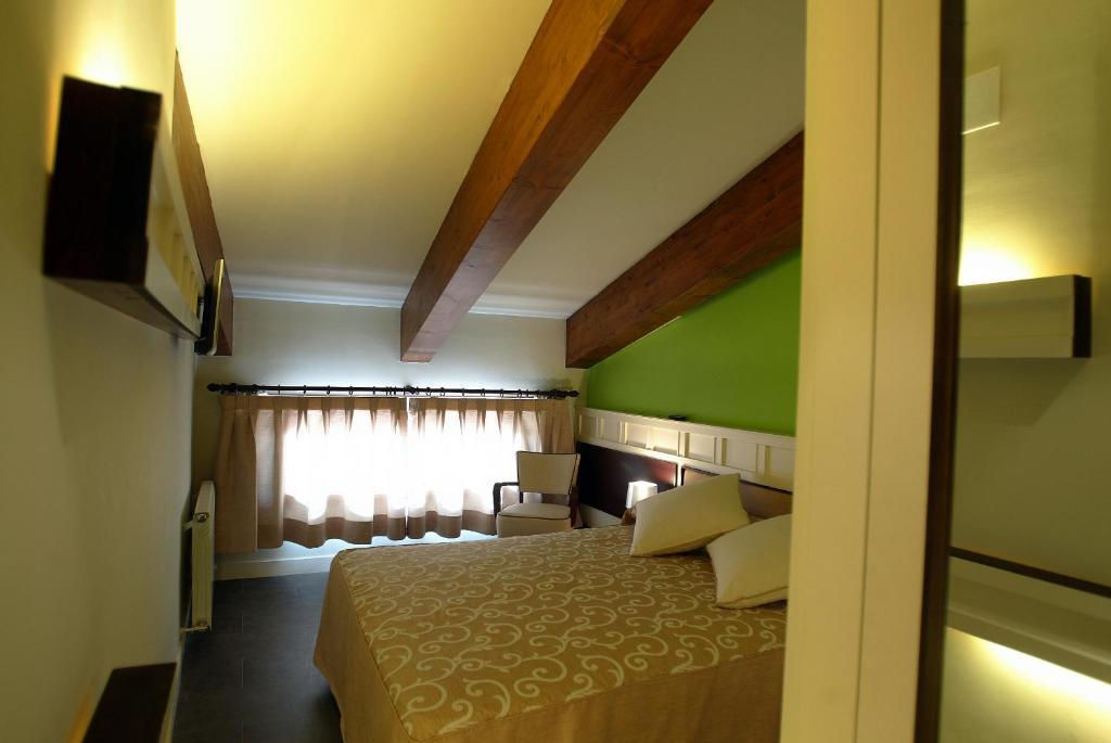 Hotel La Fonda Moreno Morella Habitación foto